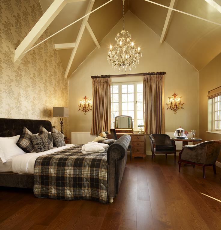 The Coed-Y-Mwstwr Hotel บริดจ์เอนด์ ภายนอก รูปภาพ